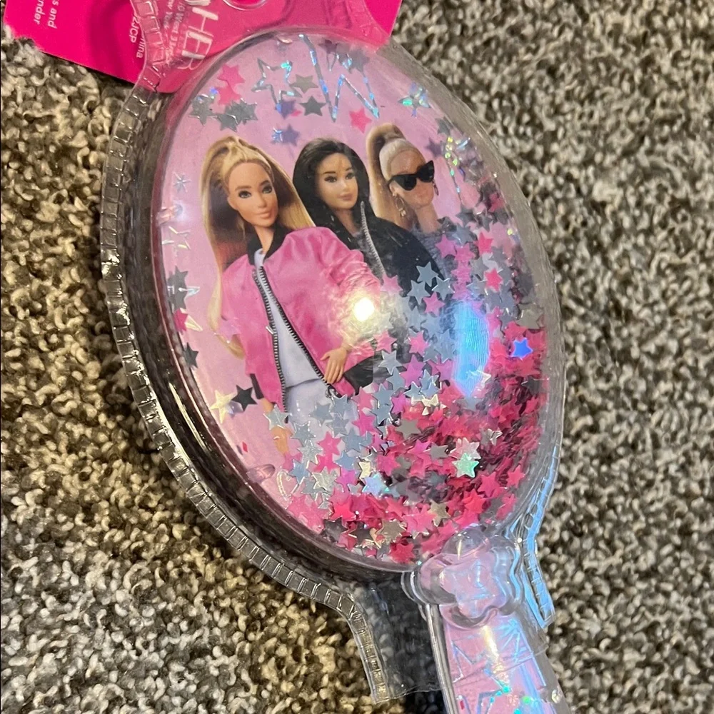 BNWT Girl’s Barbie Star Confetti Hairbrush!